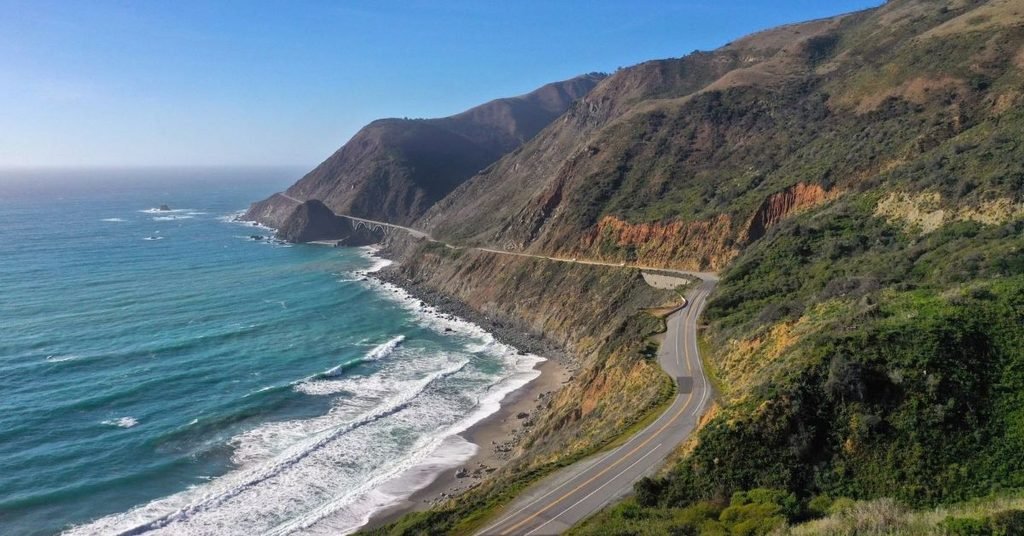 10 Best Scenic Road Trips in the USA